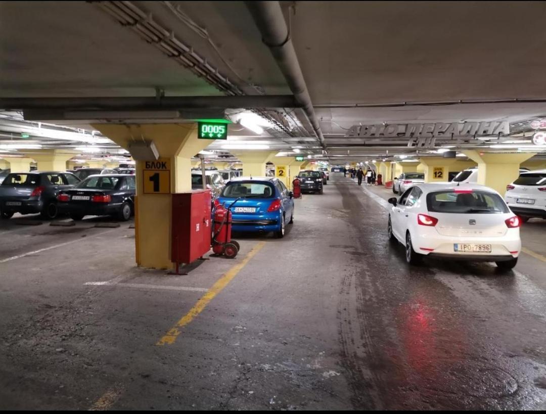 Calla 5 Apartment - Main Square, In The City Shopping Center - Parking Slot With Security And Video Camera Скоп'є Екстер'єр фото