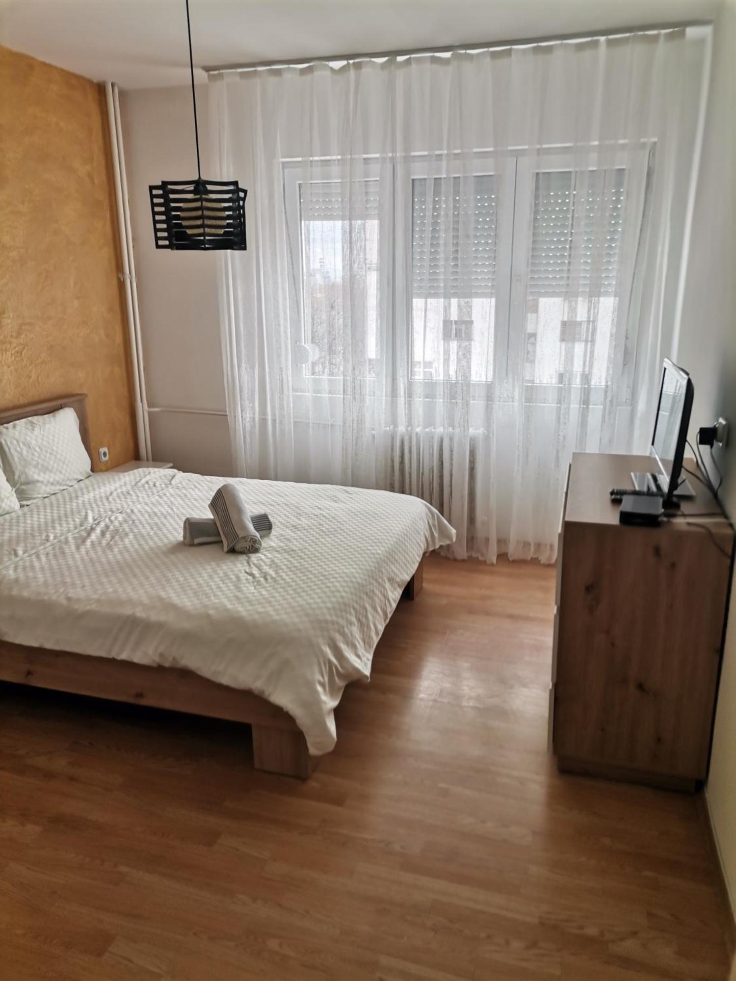 Calla 5 Apartment - Main Square, In The City Shopping Center - Parking Slot With Security And Video Camera Скоп'є Екстер'єр фото