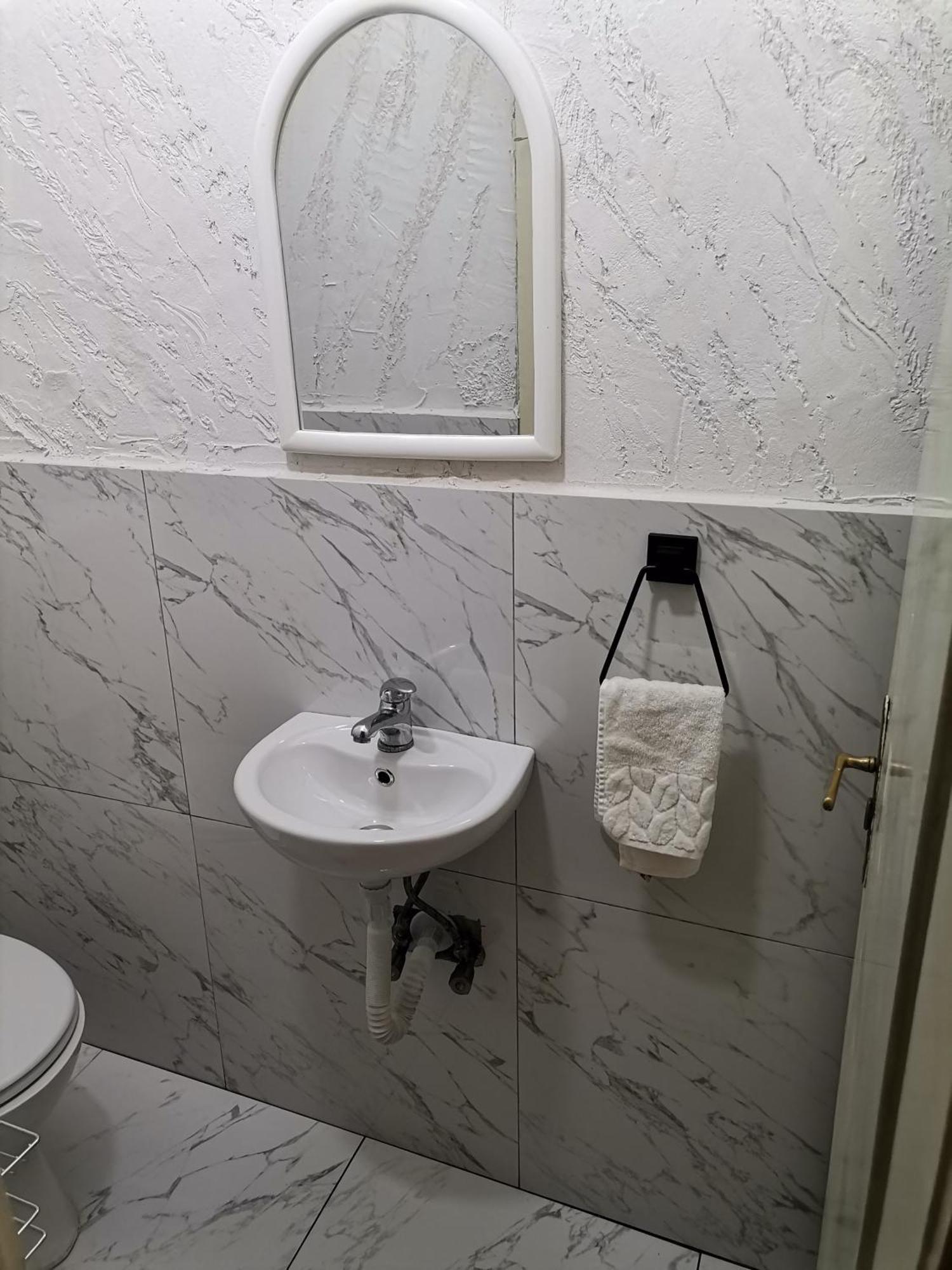 Calla 5 Apartment - Main Square, In The City Shopping Center - Parking Slot With Security And Video Camera Скоп'є Екстер'єр фото